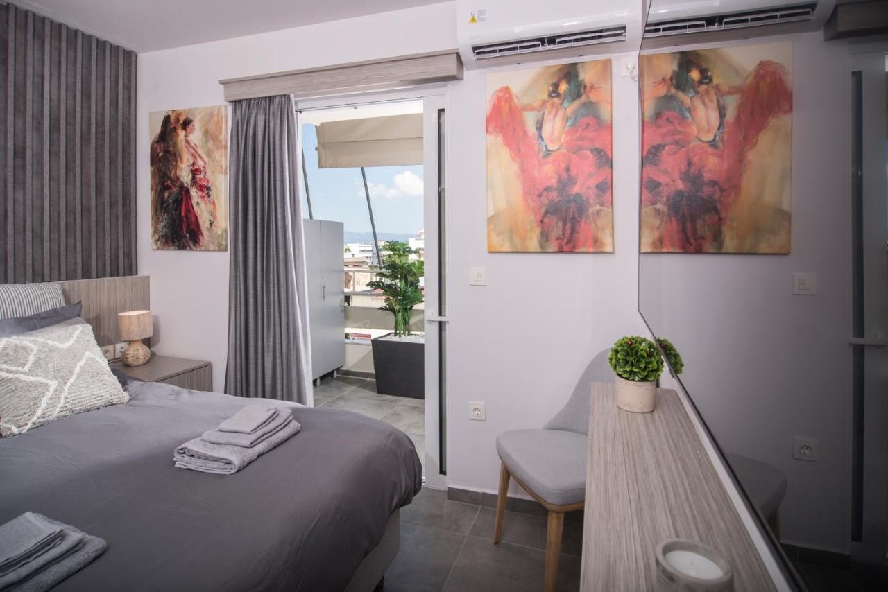 Urban Chic Luxury At The City Center Kalamata Exterior foto