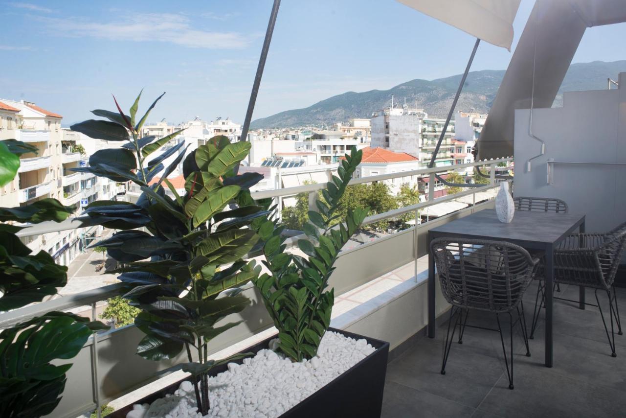 Urban Chic Luxury At The City Center Kalamata Exterior foto